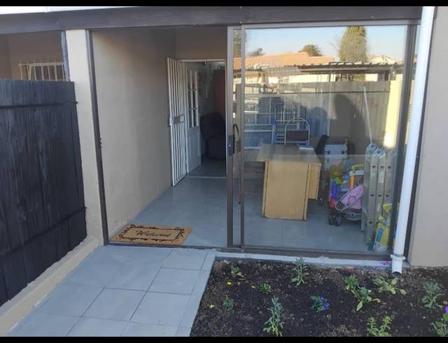 3 BEDROOM TOWNHOUSE FOR SALE IN ELSPARK